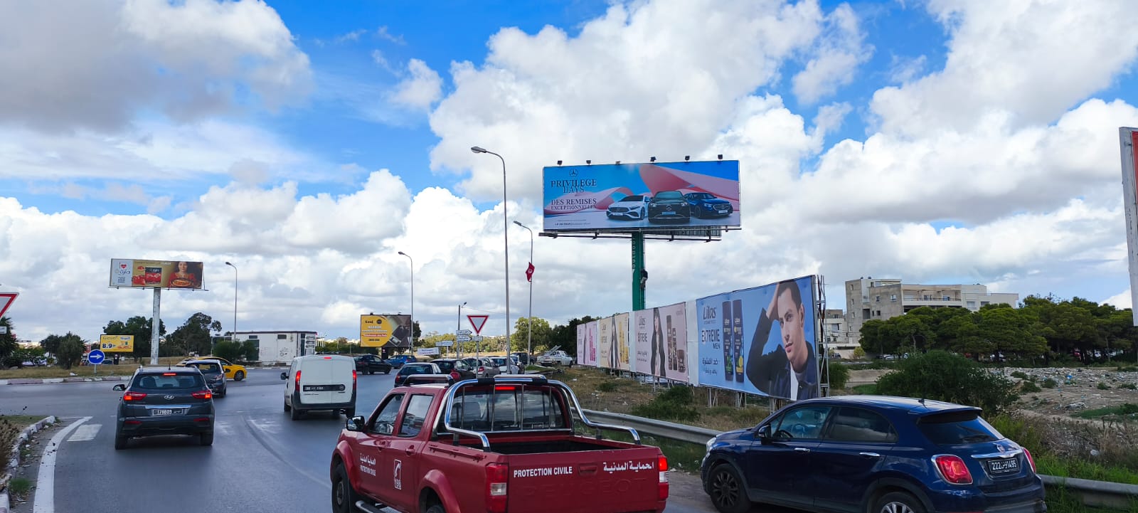 UV05 - Niveau rond-point Tunisia Mall, direction GP9, Tunis, Ain Zaghouan, visible aussi venant de l'Avenue Principale Lac 2