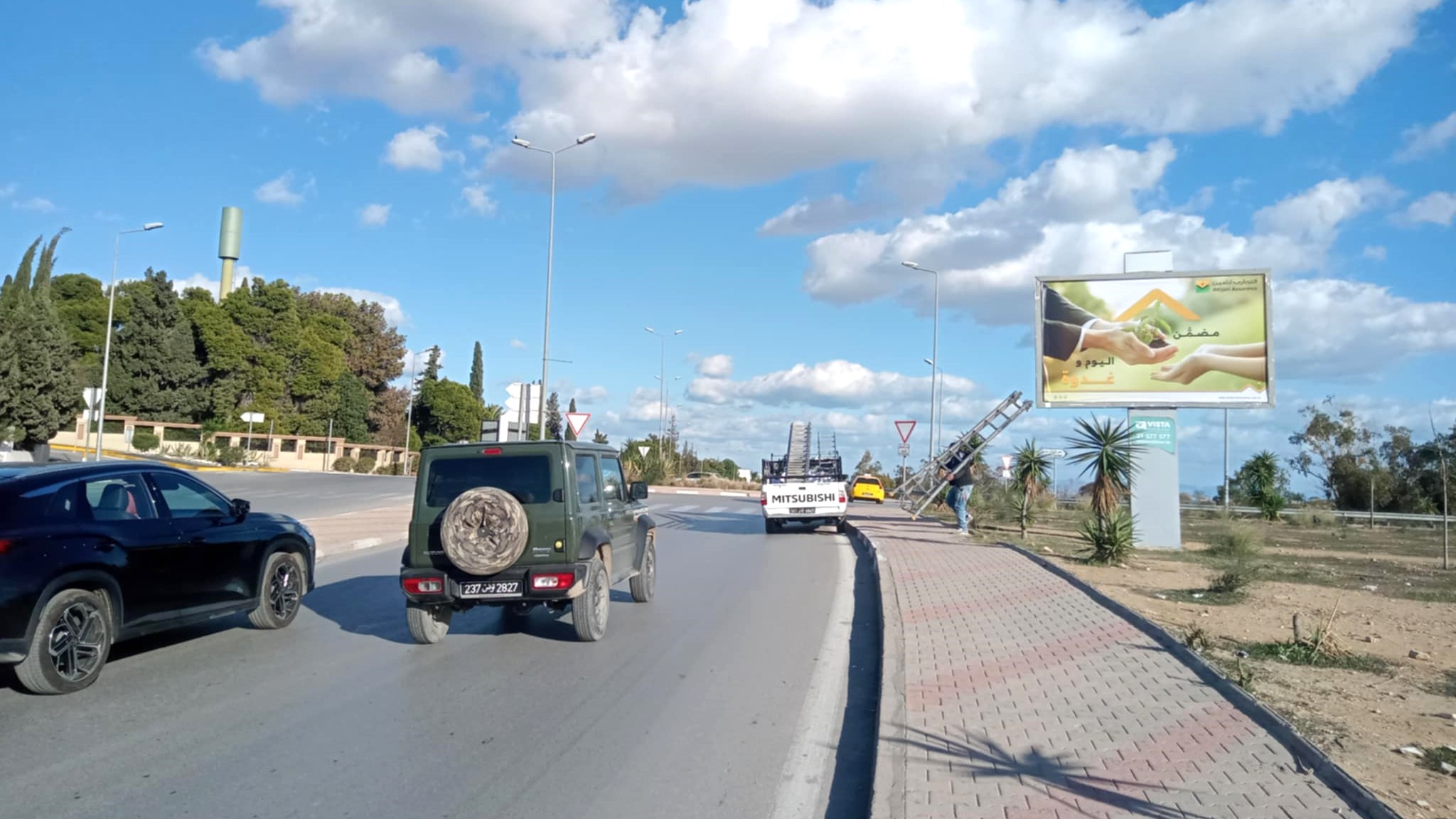 V03 - Rond-point Hôtel Sheraton, Télévision Tunisienne et Ministère des Affaires Etrangères, direction Belvédère, Centre Ville