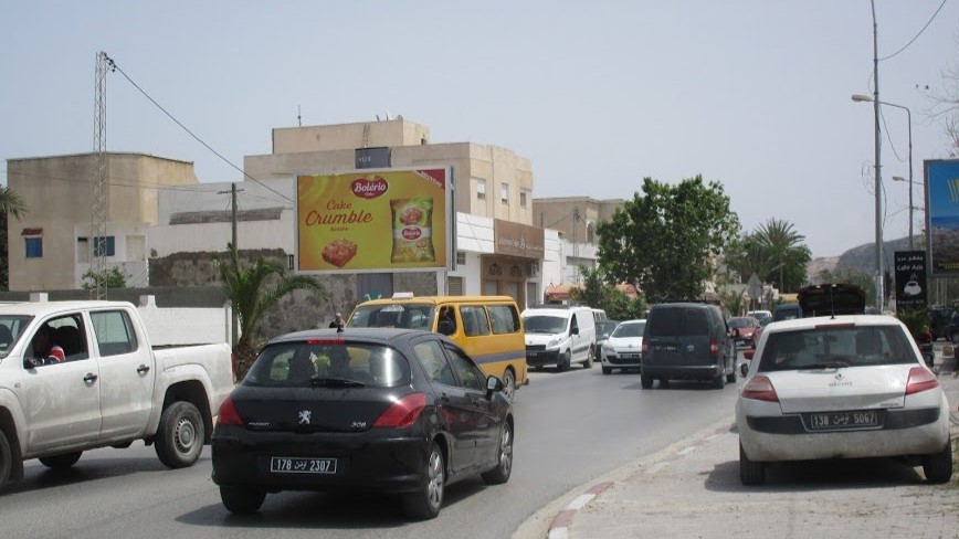 V128 - Rond-point croisement Av Habib Bourguiba et Av de l'Environnement, à 50m de Clinique Ezzahra, Tunisie Telecom et station TotalEnergies
