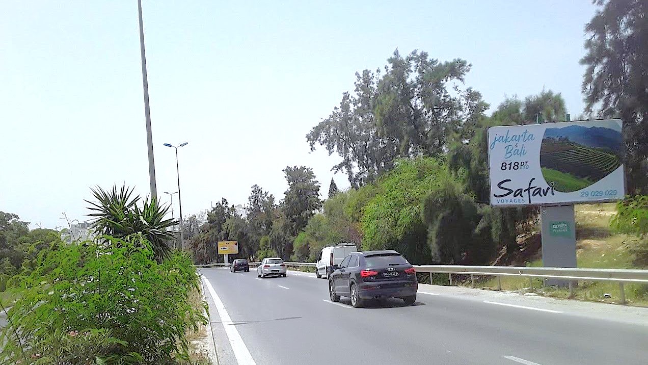 V52 - Niveau Cité Ennasr 1, direction Cité Ennasr, El Menzah, Jardin d'El Menzah