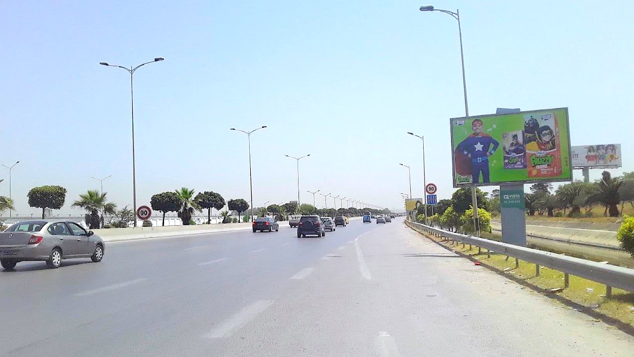 V61 - Niveau Lac I à 50m de station Agil Lac et à 500m de Monoprix Lac, direction La Marsa