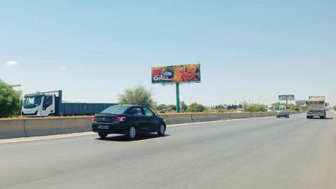 Panneau publicitaire UV11 – Entrée Sud