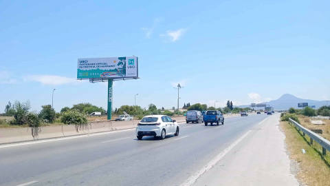 Panneau publicitaire UV25 – Sortie Sud