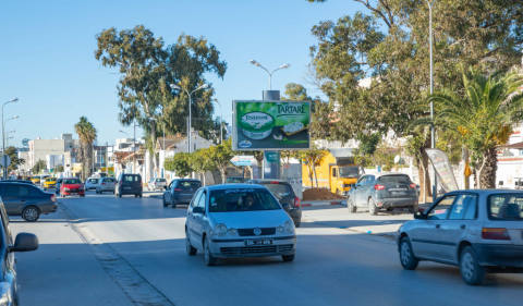 Panneau publicitaire V130 – Le Kram