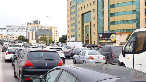 Panneau publicitaire V30 – Route X